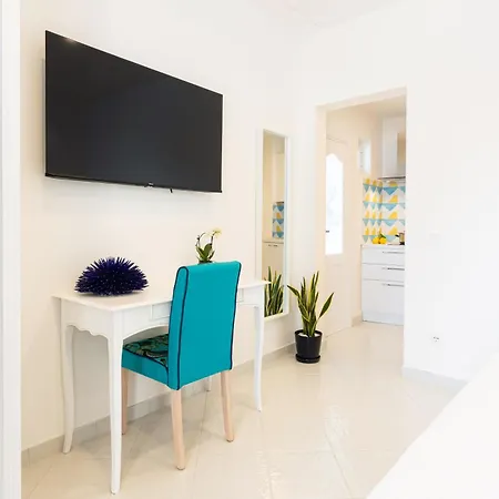Yourhome - Maris Apartmán *